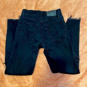 Black Levi cropped denim